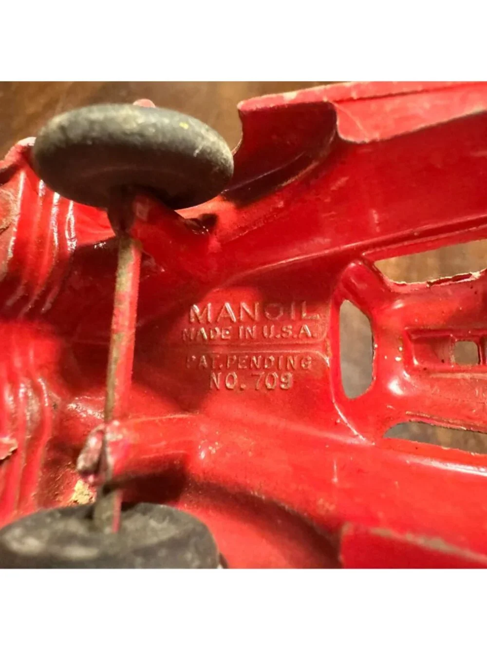 Vintage Manoil No 709 Die Cast Fire Engine